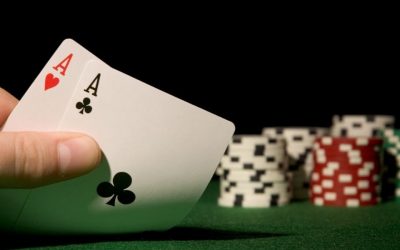 Parier sur les compétitions de poker : une passion qui devient stratégique